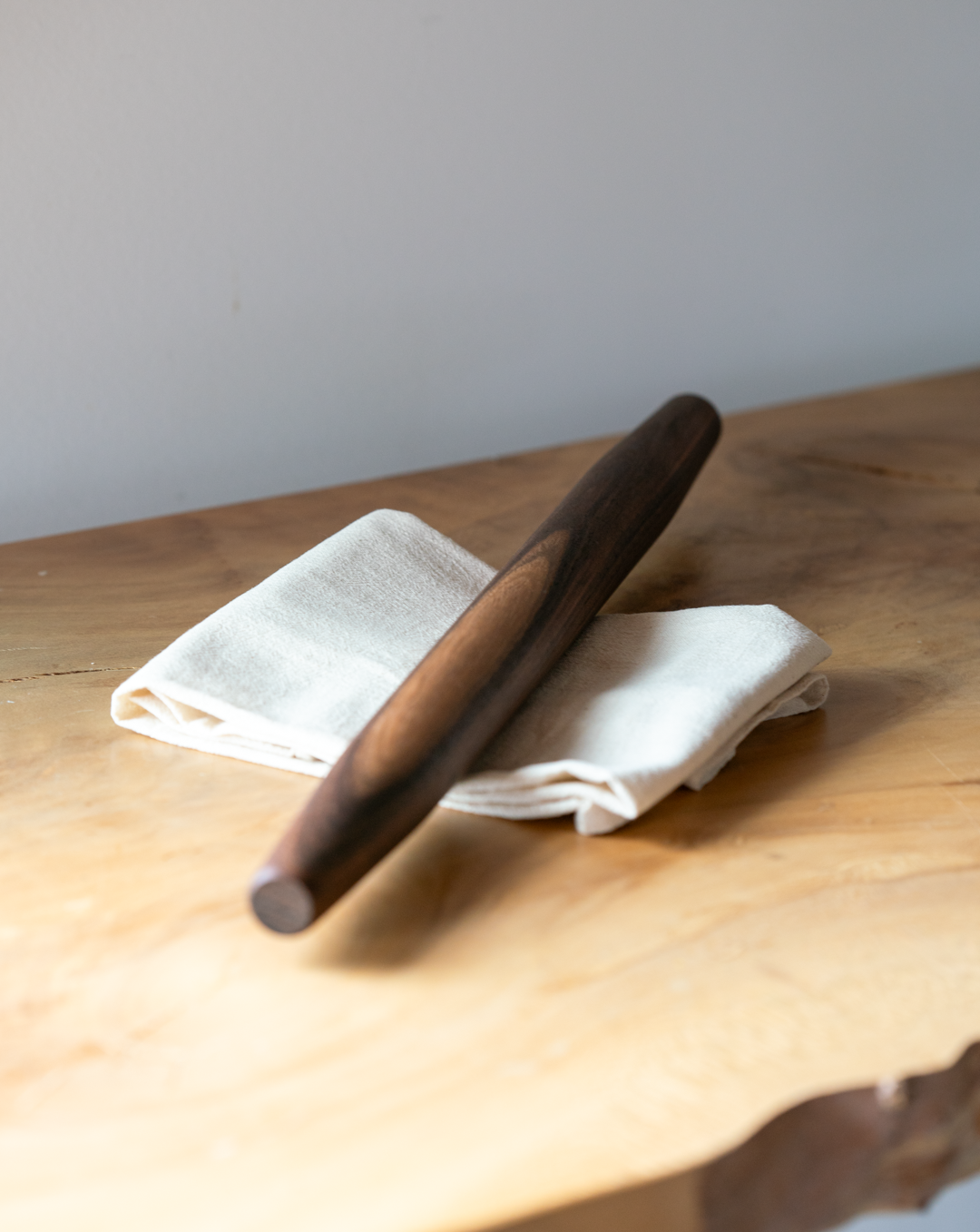 Kitchen--French rolling pin, pure black walnut handmade rolling store pin,